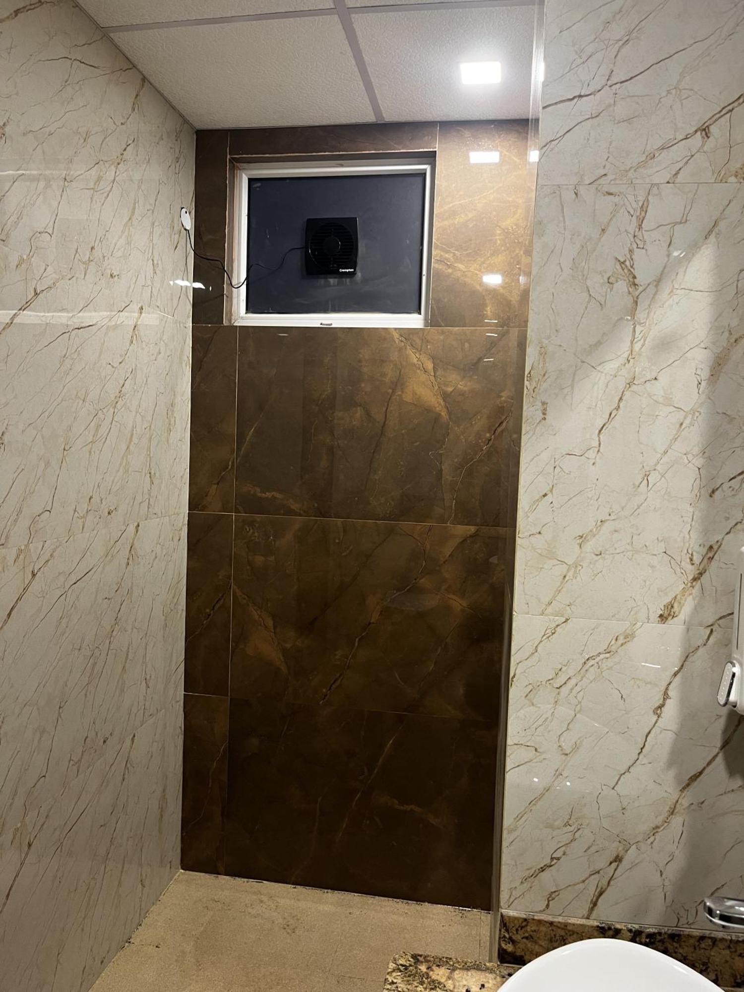 Roomquet Comfort Inn Prayagraj Exterior photo